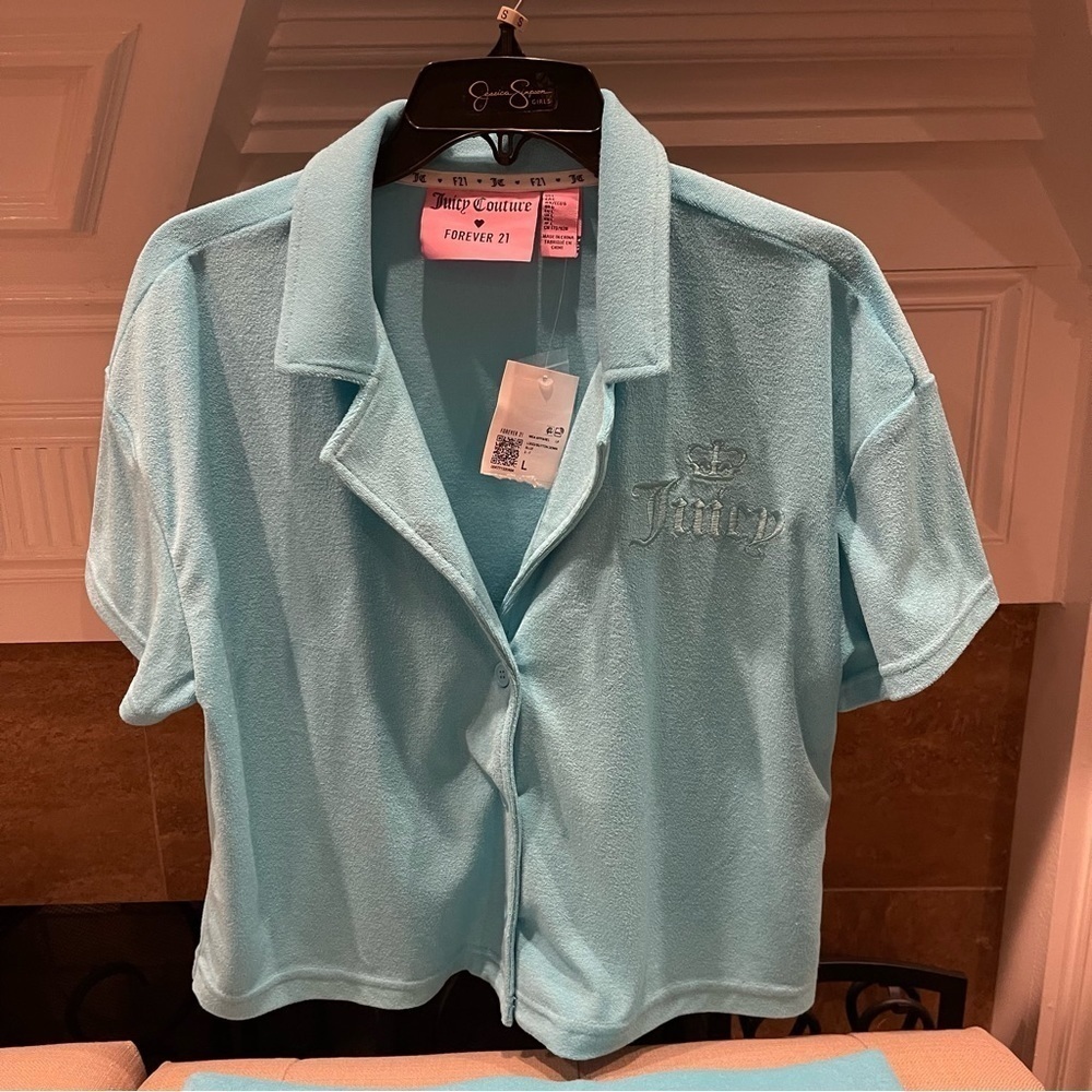 BQ:  NWT Juicy Couture x Forever 21 Sleepwear Top Women’s L Terrycloth